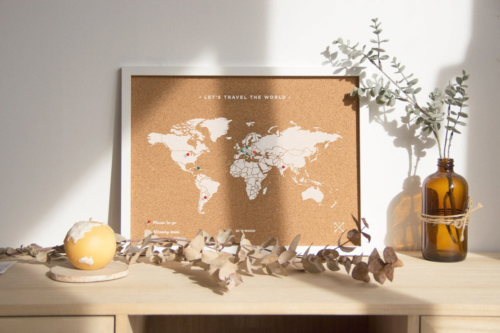 Carte du monde en liège - couleur naturelle, impression blanc (45 x 30 cm) | Miss Wood accessoire Miss Wood 