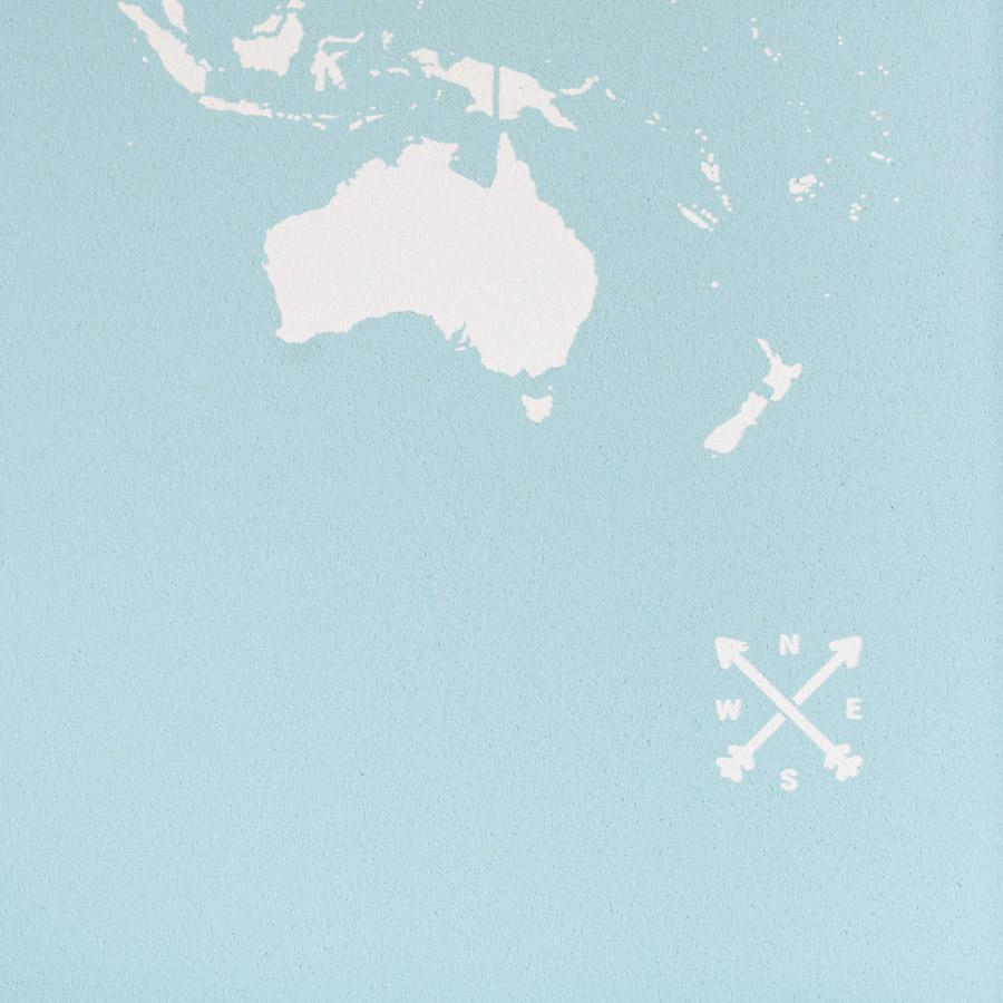 Carte du monde en liège - fond bleu, impression blanc | Miss Wood carte murale grand tube Miss Wood 